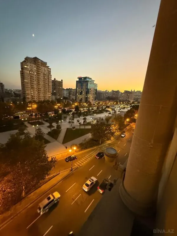 Satılır 3 otaqlı mənzil 62.8 m²