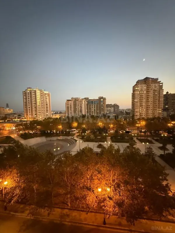 Satılır 3 otaqlı mənzil 62.8 m²