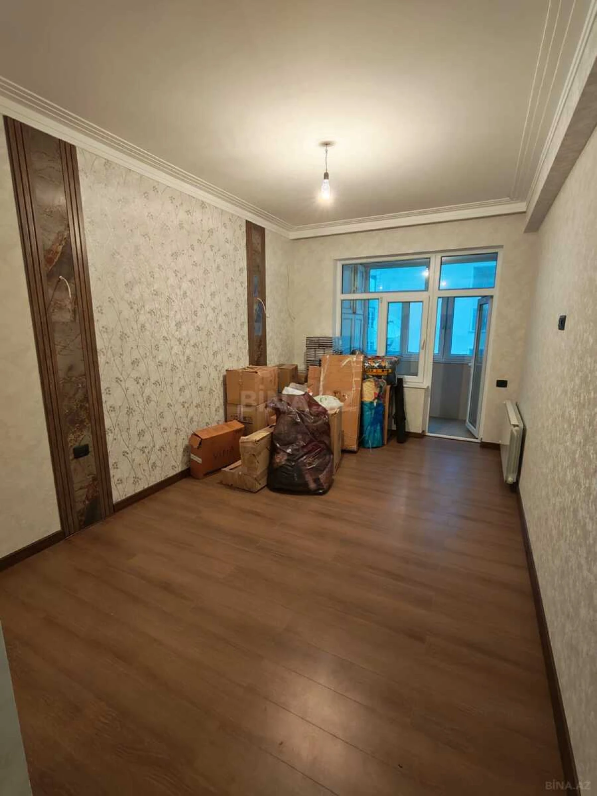 Satılır 3 otaqlı mənzil 165 m²