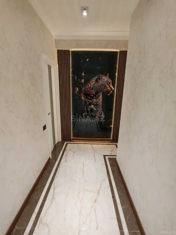 Satılır 3 otaqlı mənzil 165 m²