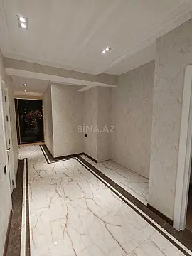 Satılır 3 otaqlı mənzil 165 m²