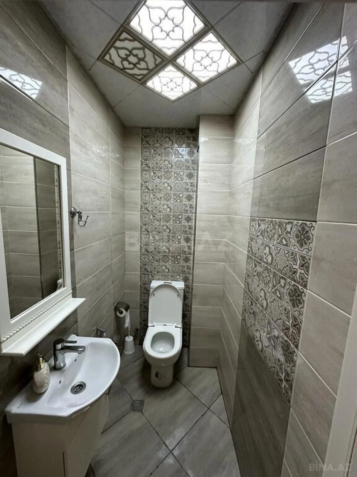 Satılır 3 otaqlı mənzil 124 m²