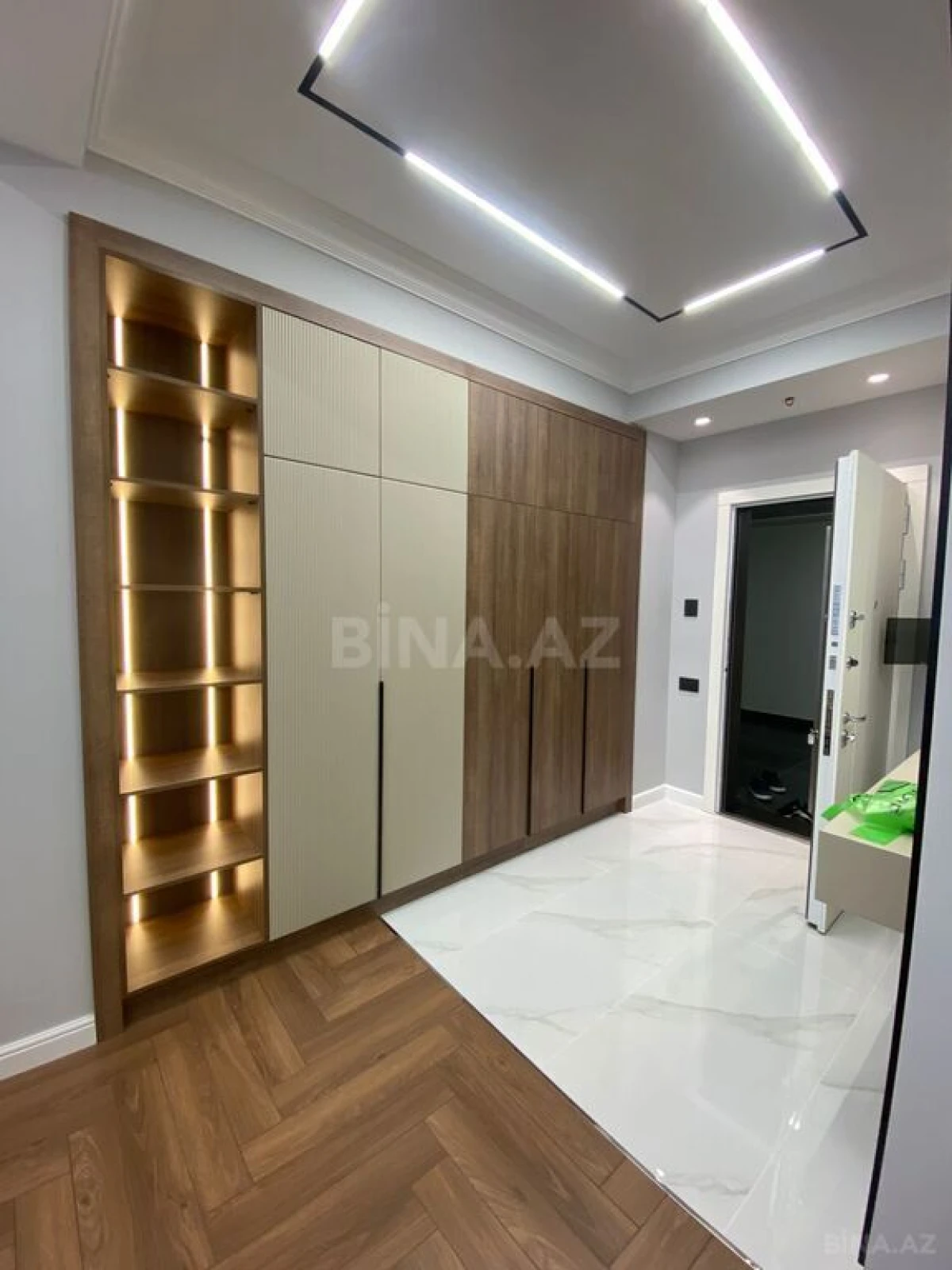 Kirayə verilir 2 otaqlı mənzil 65 m²