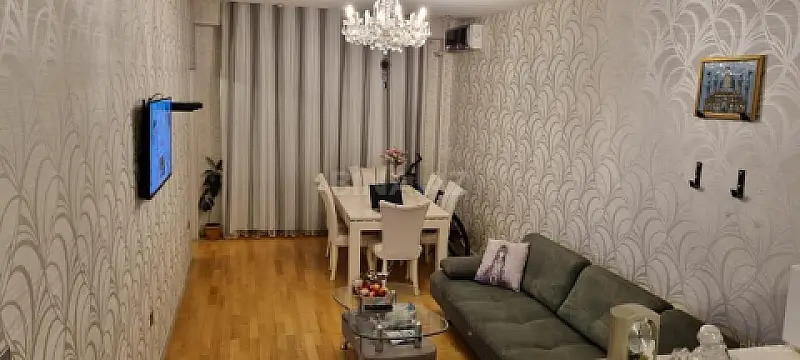 Satılır 2 otaqlı mənzil 80 m² — Bakı, Memar Əcəmi yanı 2 otaq 80.00 m²
