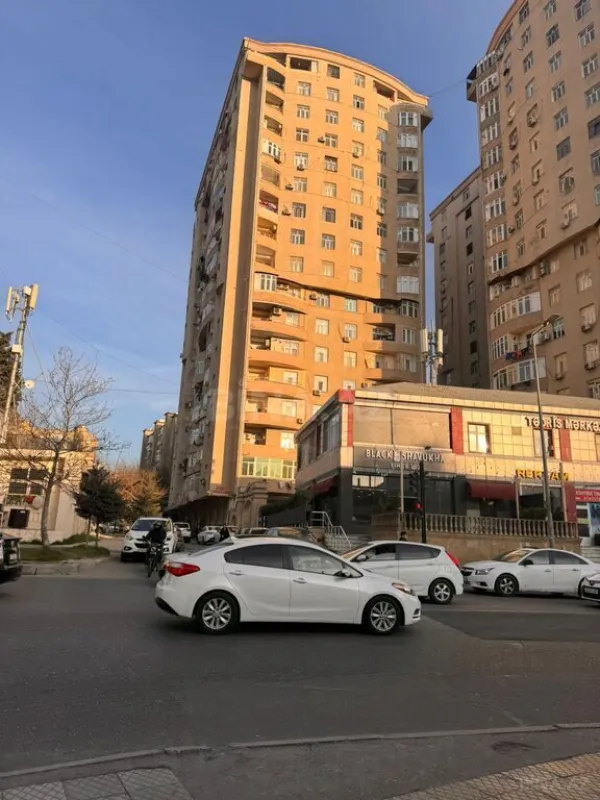 Satılır 3 otaqlı mənzil 85 m²