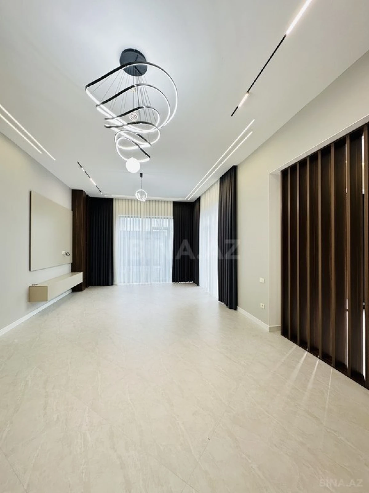 Satılır 5 otaqlı həyət evi 260 m²