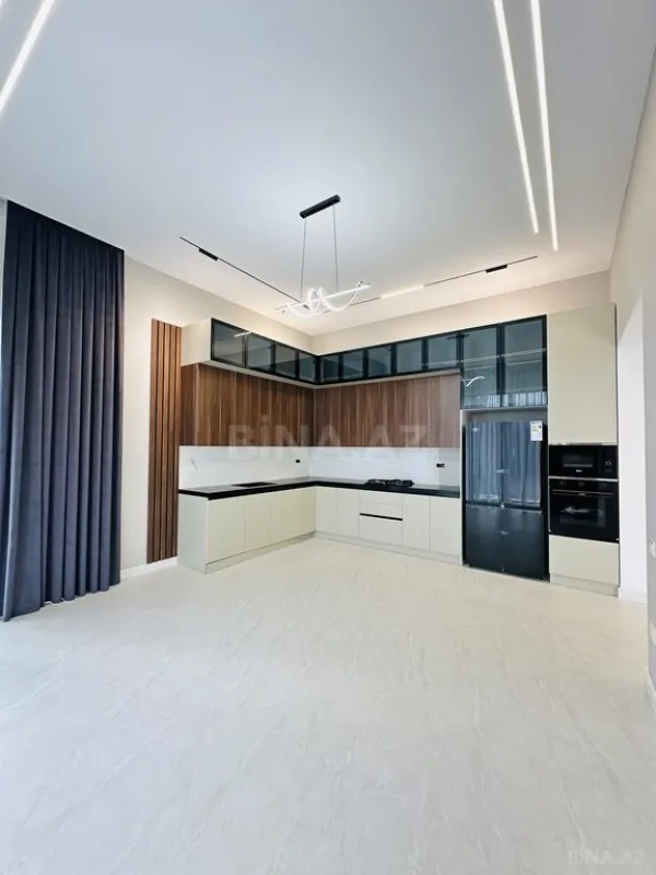 Satılır 5 otaqlı həyət evi 260 m²