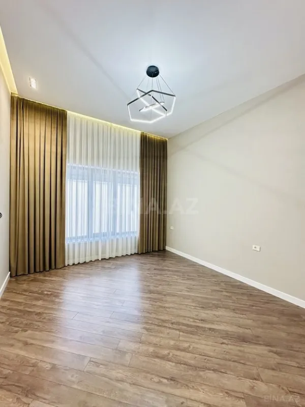Satılır 5 otaqlı həyət evi 260 m²