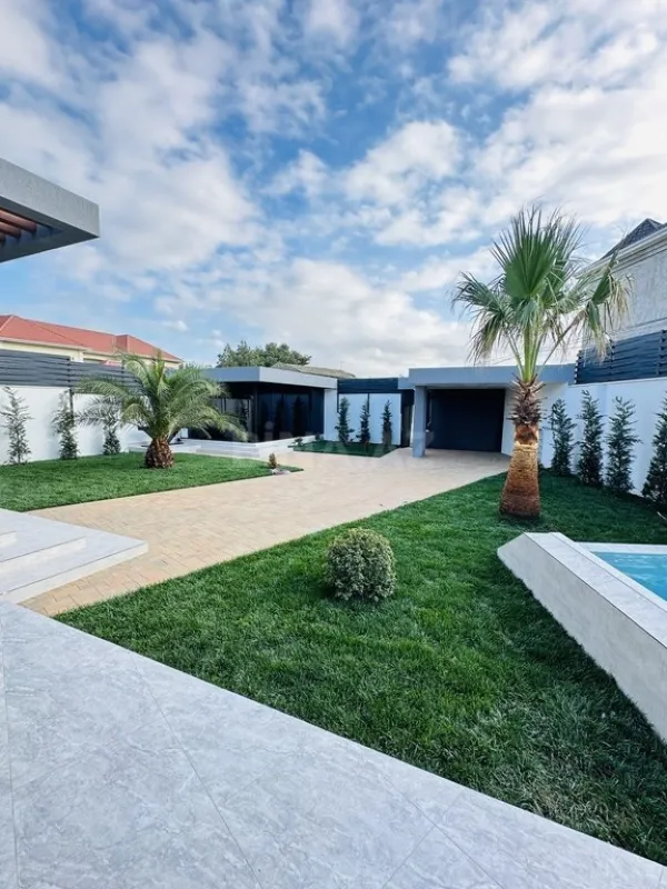 Satılır 5 otaqlı həyət evi 260 m²