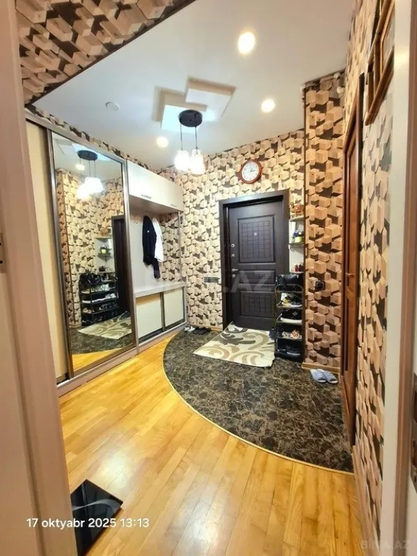 Satılır 2 otaqlı mənzil 65 m²