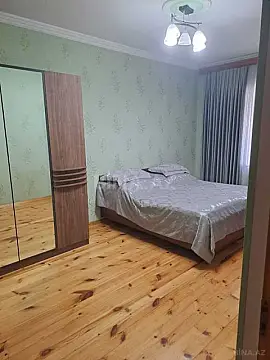 Satılır 4 otaqlı mənzil 100 m²