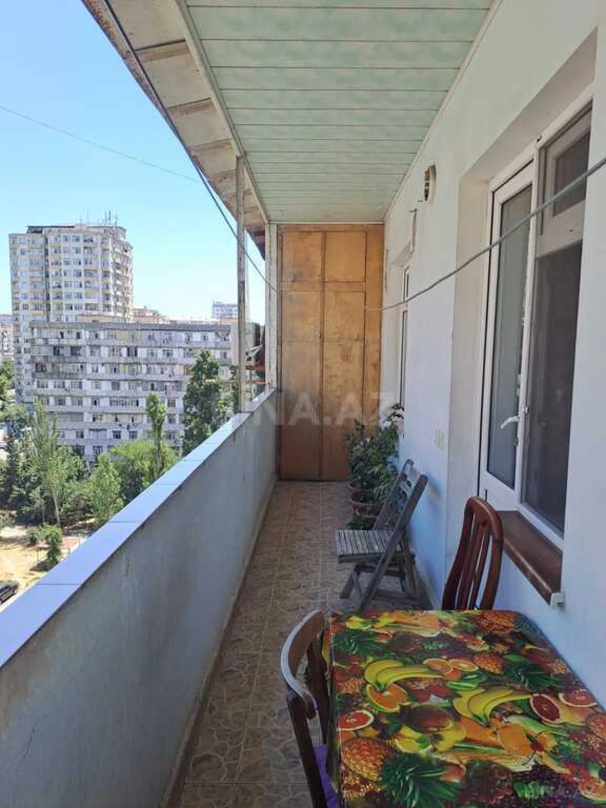 Satılır 4 otaqlı mənzil 100 m²