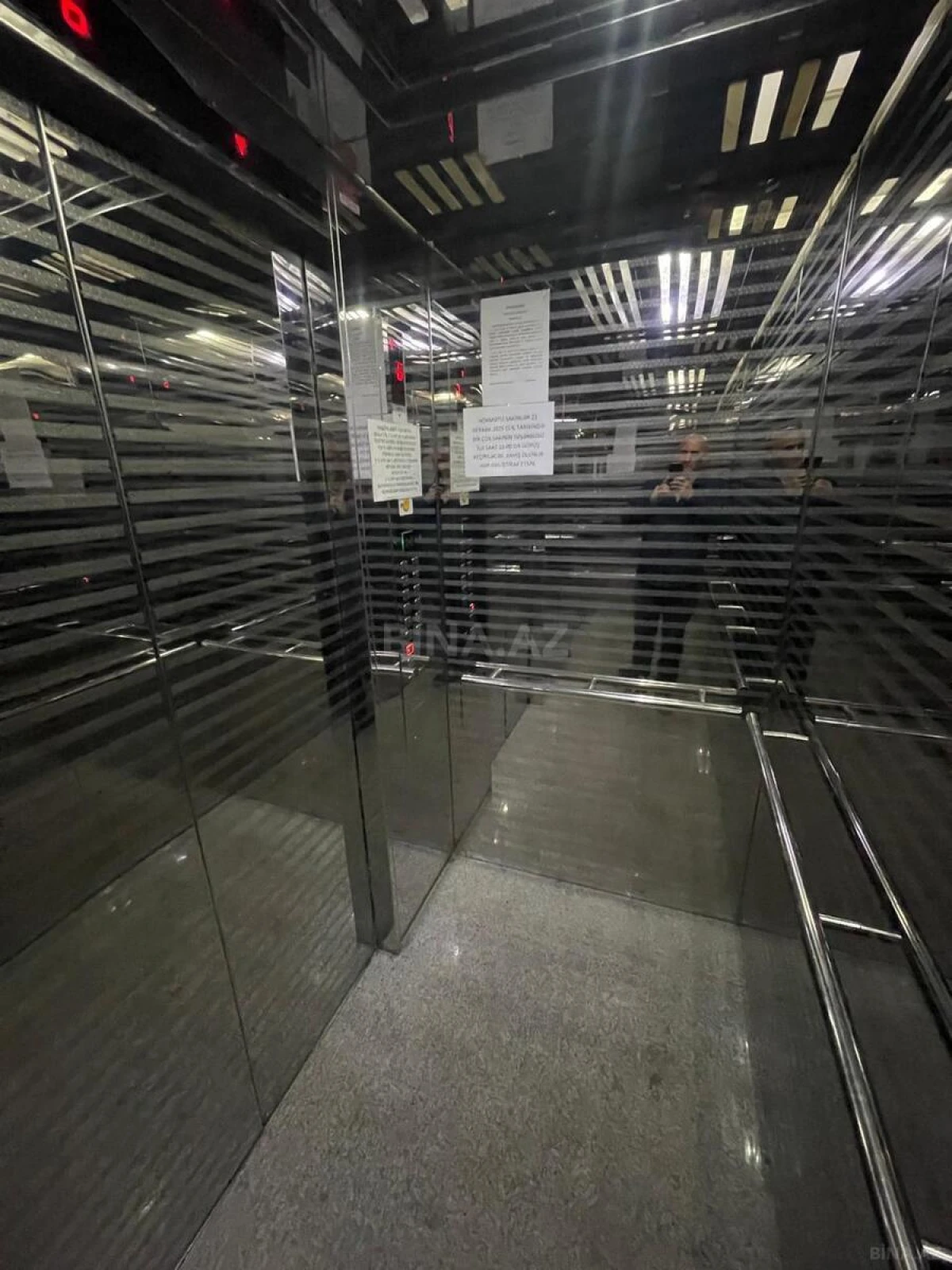 Satılır 2 otaqlı mənzil 86 m²