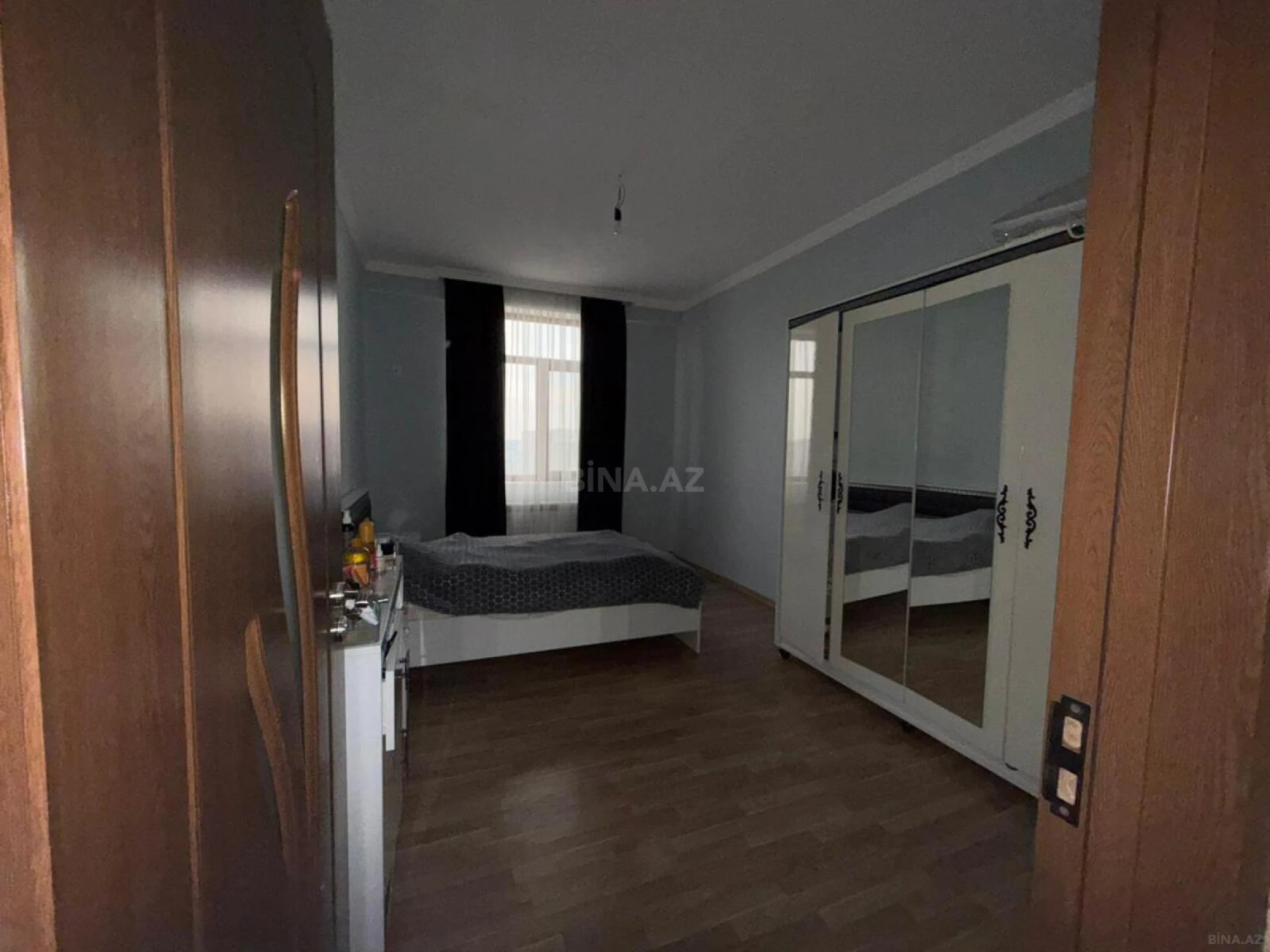 Satılır 2 otaqlı mənzil 86 m²