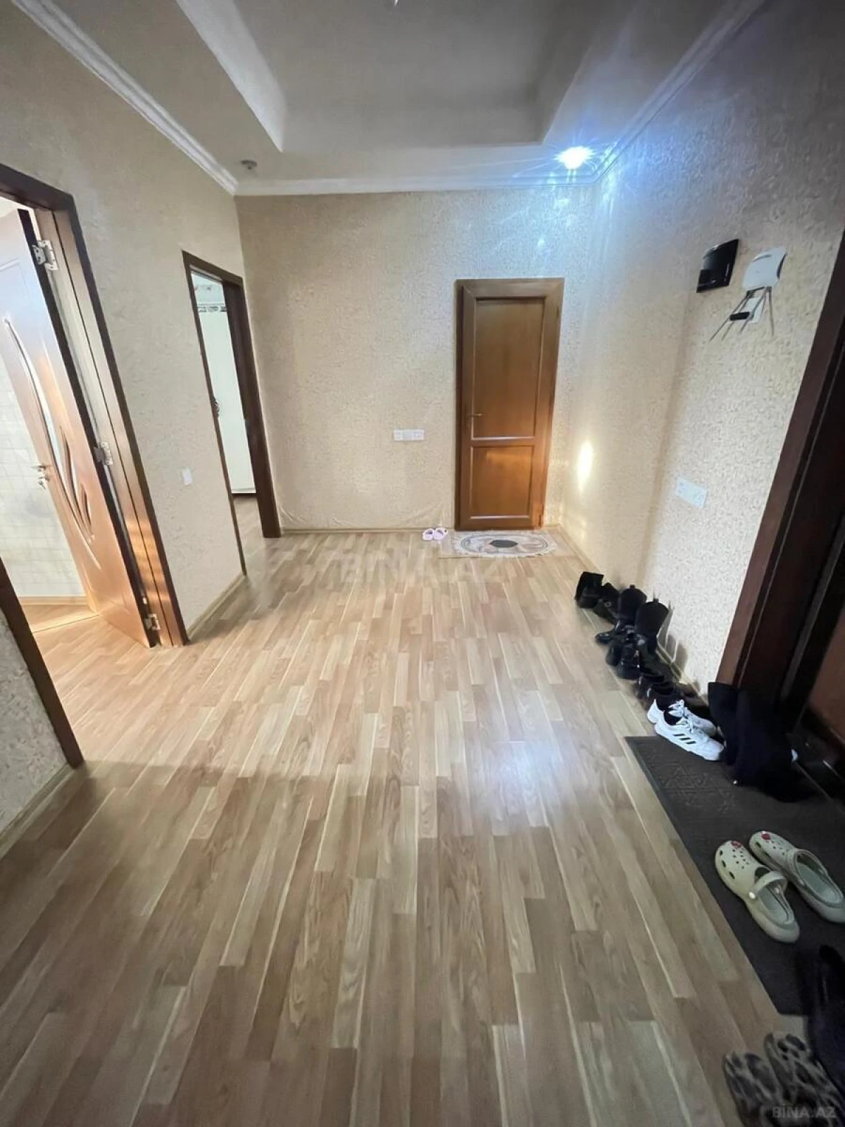 Satılır 2 otaqlı mənzil 86 m²
