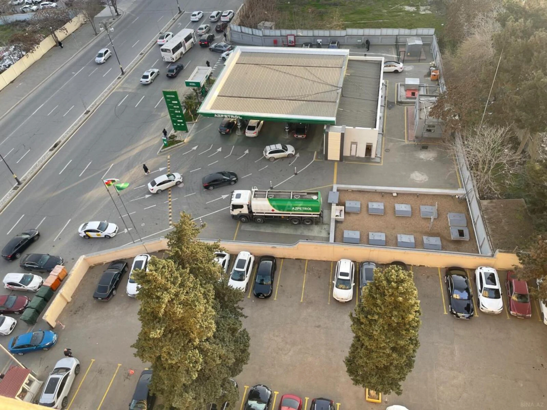 Satılır 2 otaqlı mənzil 86 m²