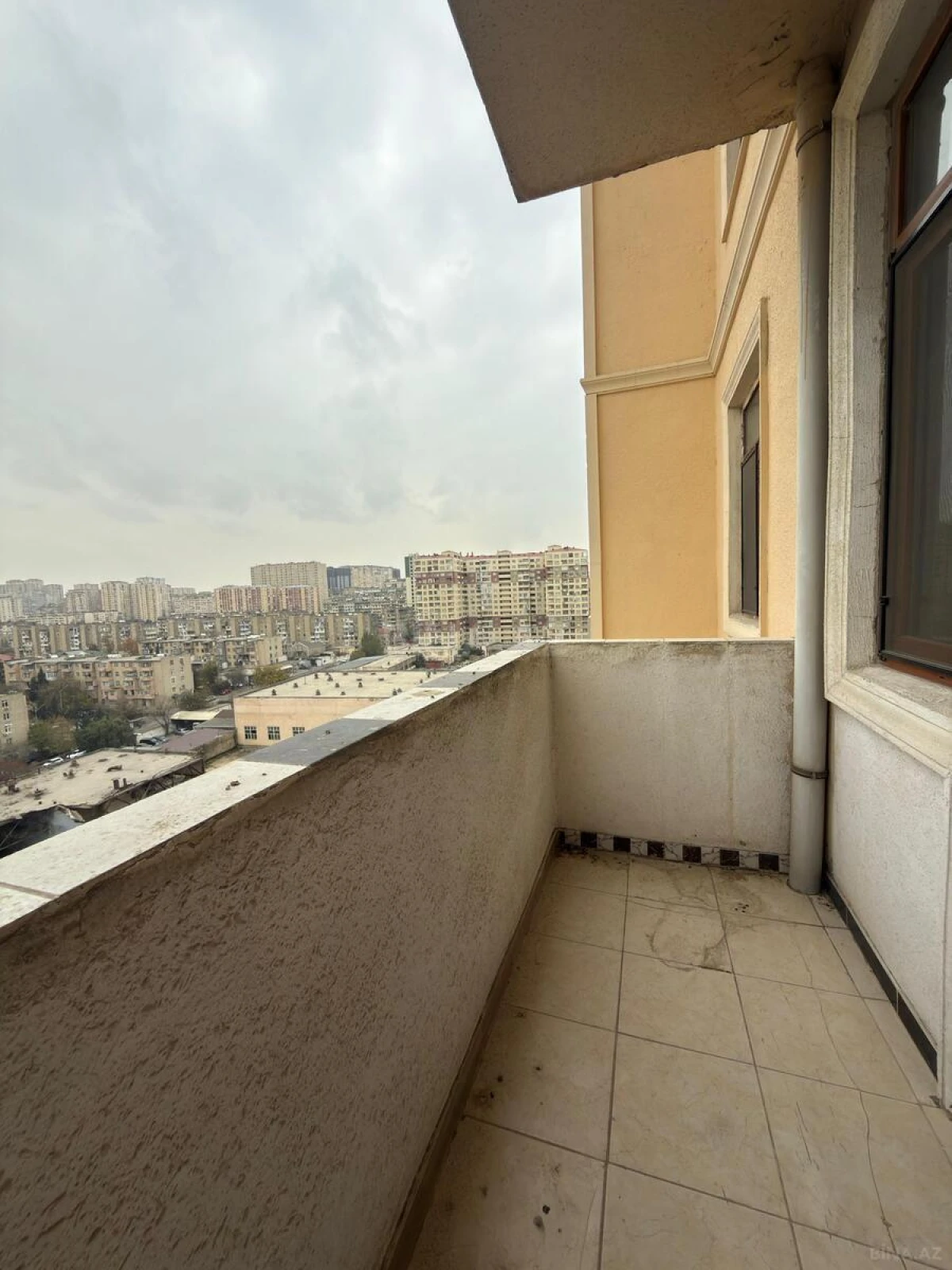 Satılır 2 otaqlı mənzil 86 m²