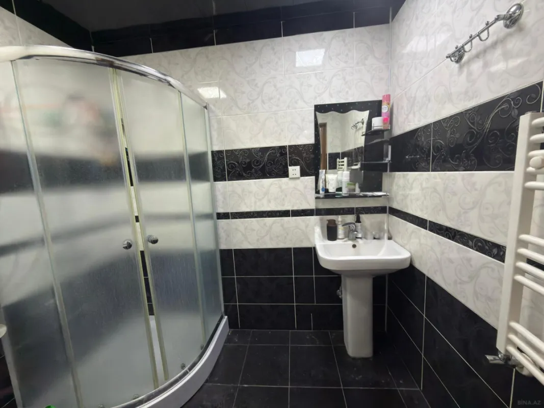 Satılır 2 otaqlı mənzil 86 m²
