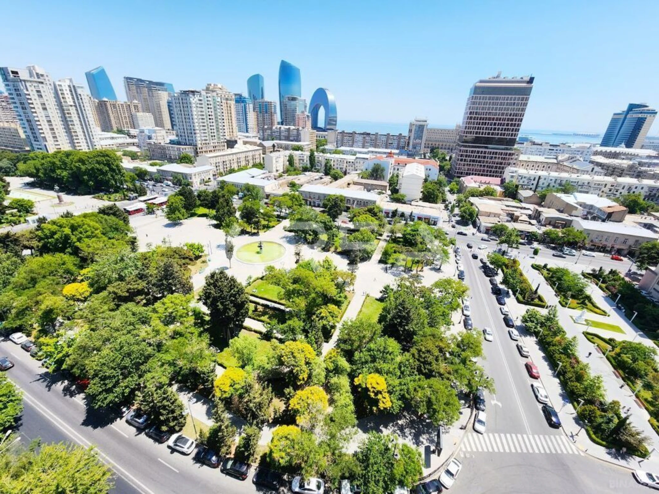 Kirayə verilir 3 otaqlı mənzil 140 m²