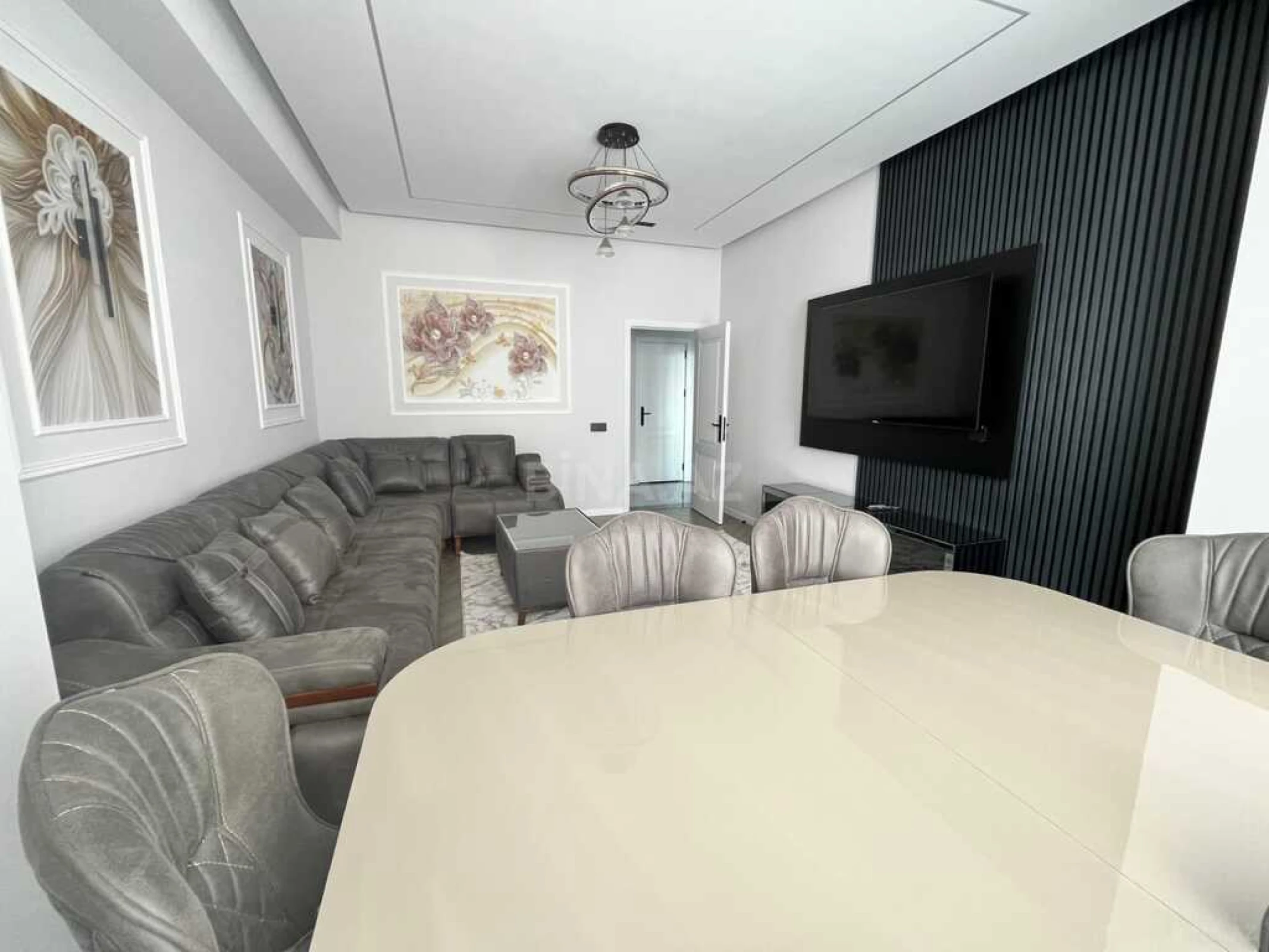 Kirayə verilir 3 otaqlı mənzil 115 m²