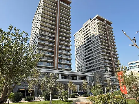 Satılır 3 otaqlı mənzil 120 m²
