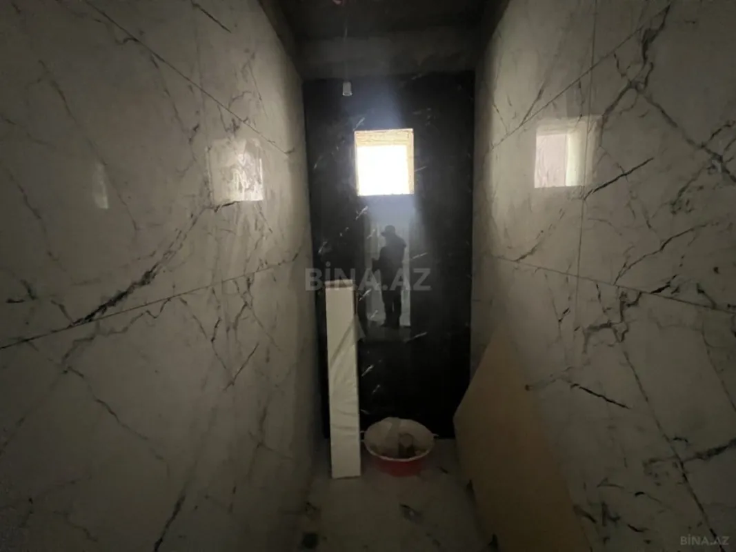 Satılır 6 otaqlı həyət evi 220 m²