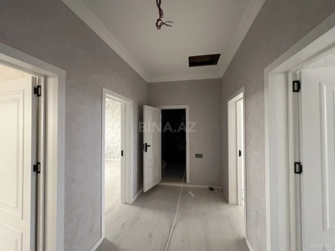 Satılır 6 otaqlı həyət evi 220 m²