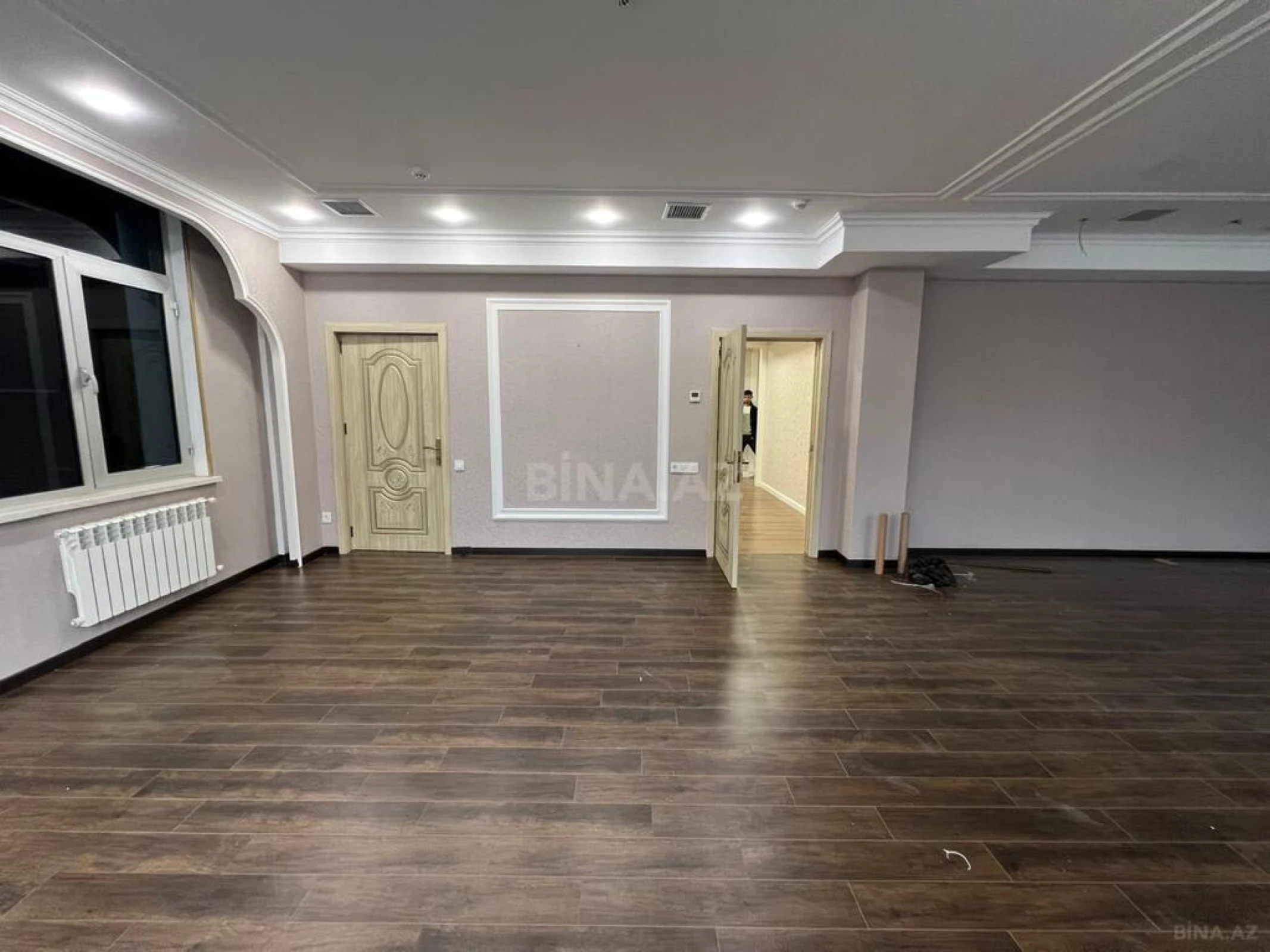 Kirayə verilir 10 otaqlı ofis 1150 m²