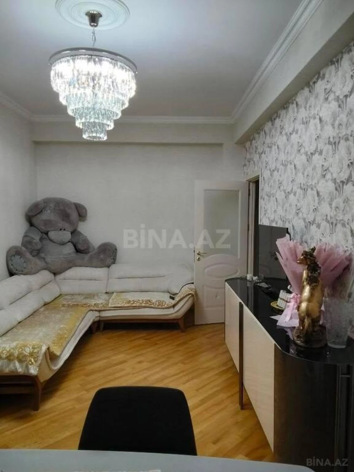 Satılır 2 otaqlı mənzil 63 m²