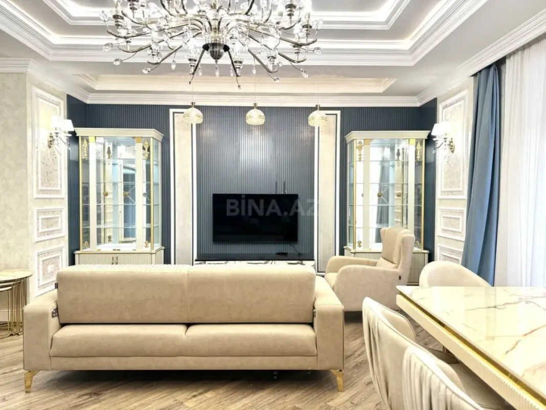 Satılır 3 otaqlı mənzil 120 m²