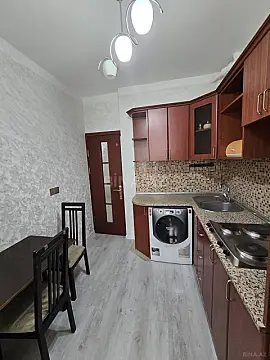 Satılır 2 otaqlı mənzil 68 m²