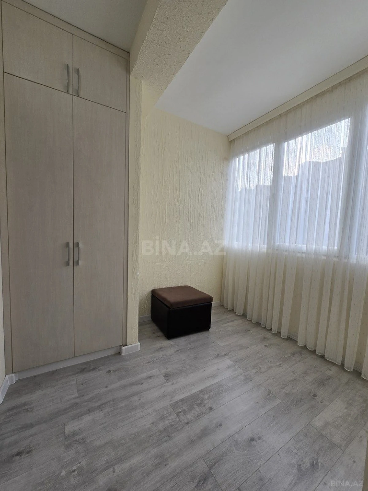 Satılır 2 otaqlı mənzil 68 m²