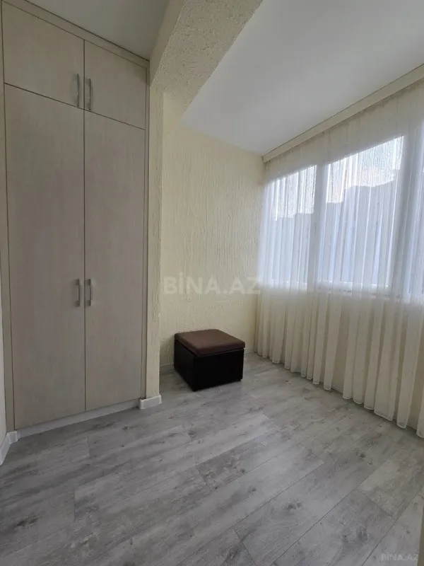 Satılır 2 otaqlı mənzil 68 m²