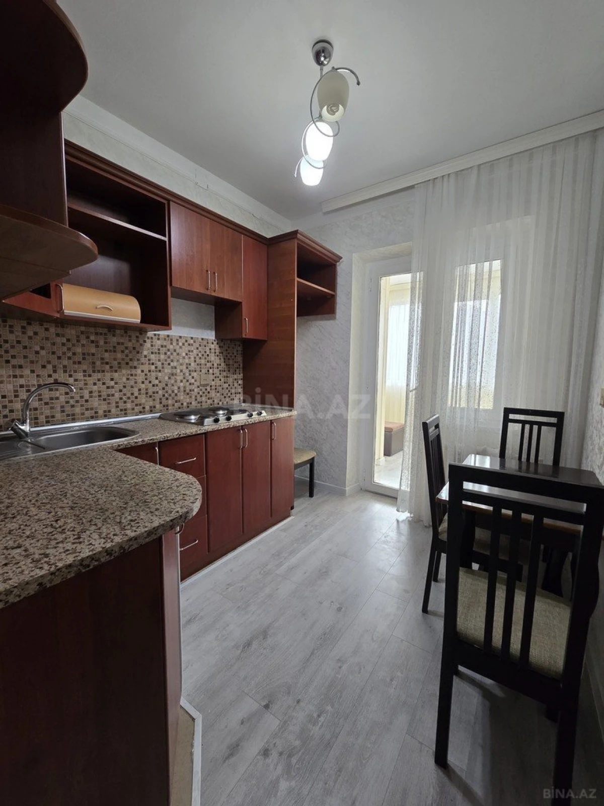 Satılır 2 otaqlı mənzil 68 m²