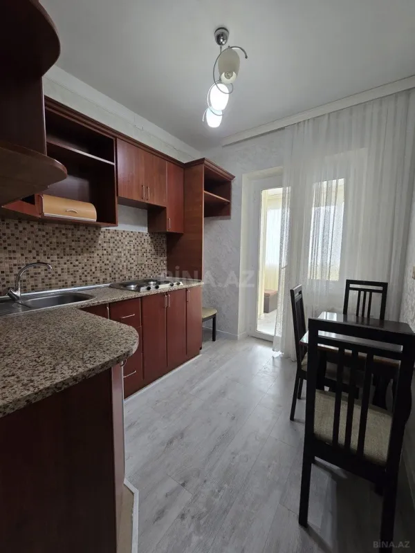 Satılır 2 otaqlı mənzil 68 m²