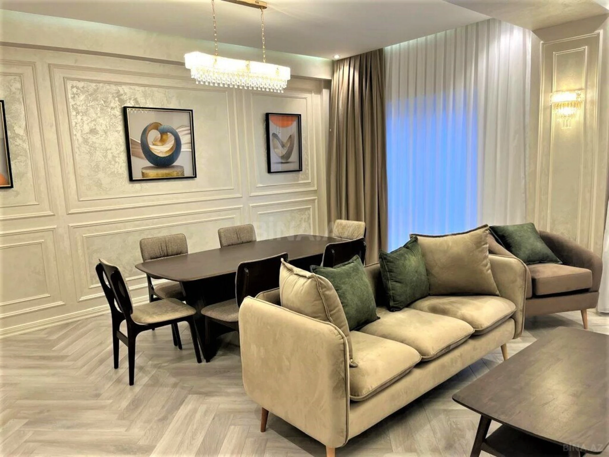 Satılır 3 otaqlı mənzil 140 m²