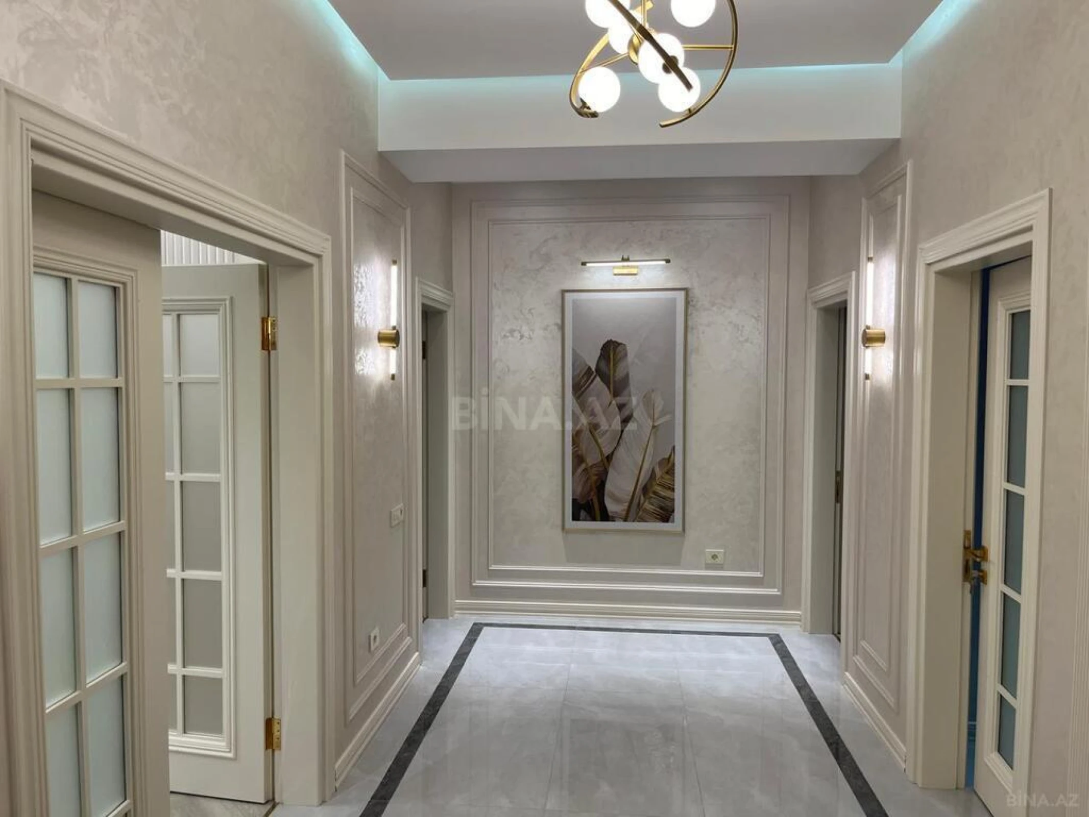 Satılır 3 otaqlı mənzil 140 m²