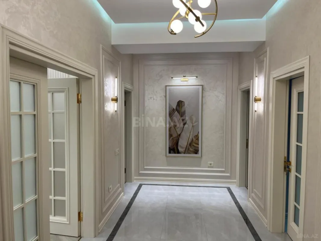 Satılır 3 otaqlı mənzil 140 m²
