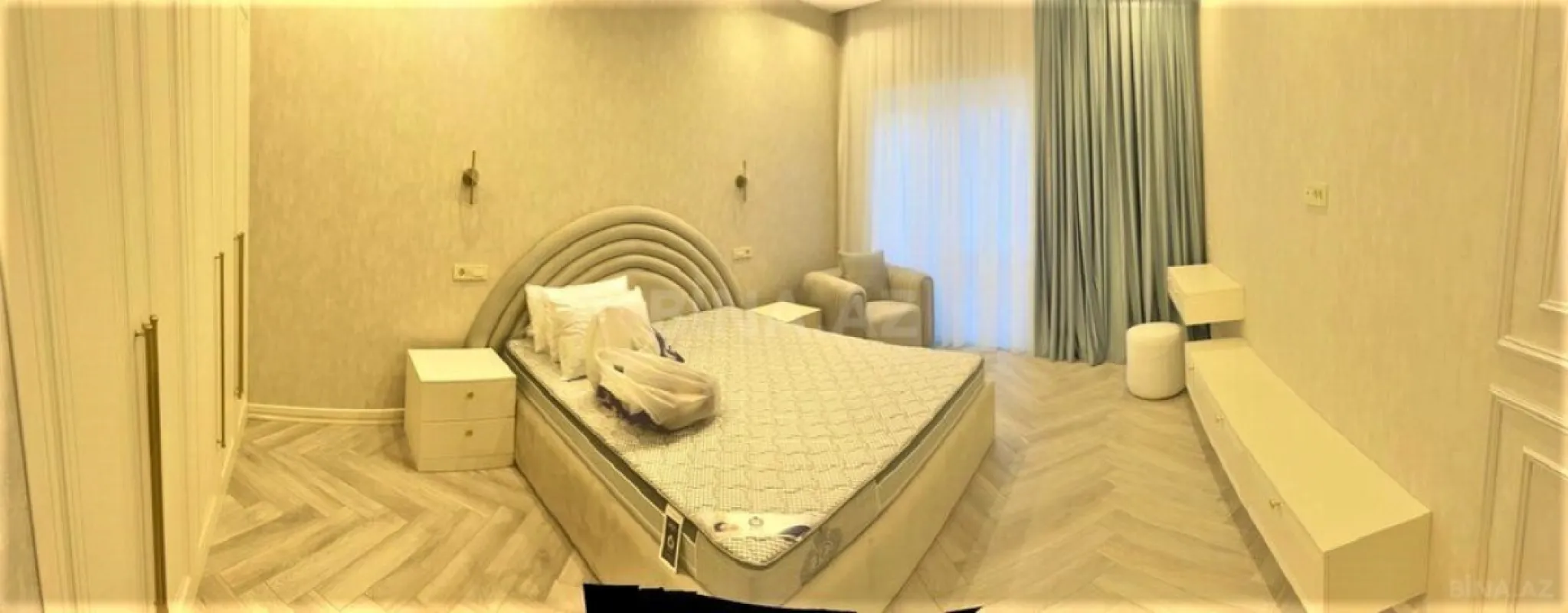 Satılır 3 otaqlı mənzil 140 m²