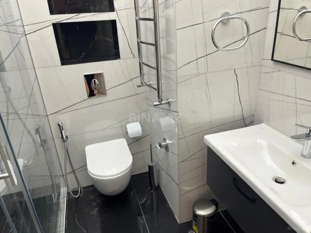 Satılır 3 otaqlı mənzil 140 m²