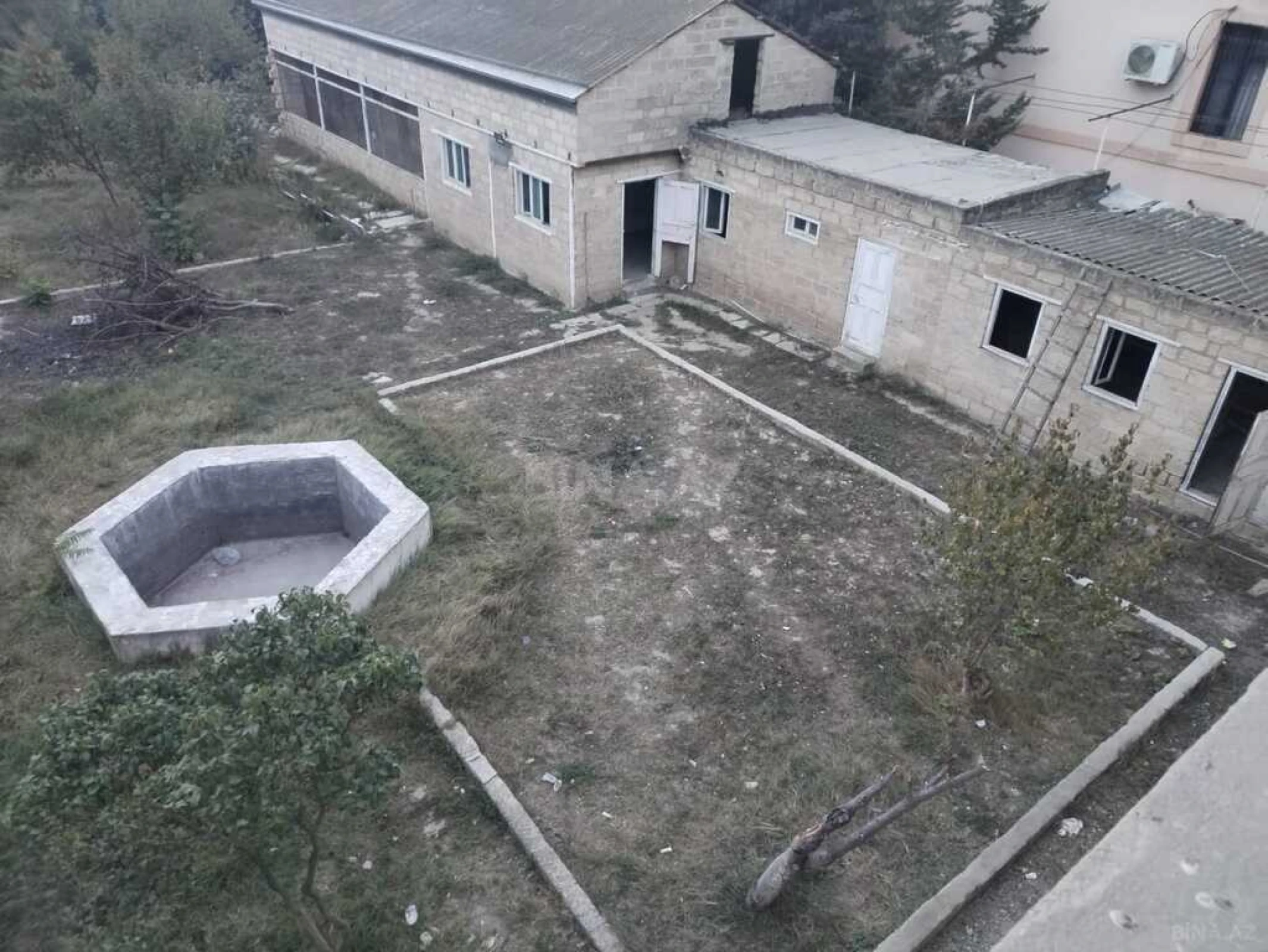 Satılır 11 otaqlı həyət evi 354 m²