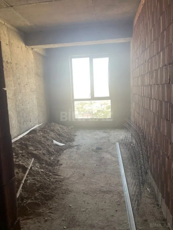 Satılır 3 otaqlı mənzil 98 m²
