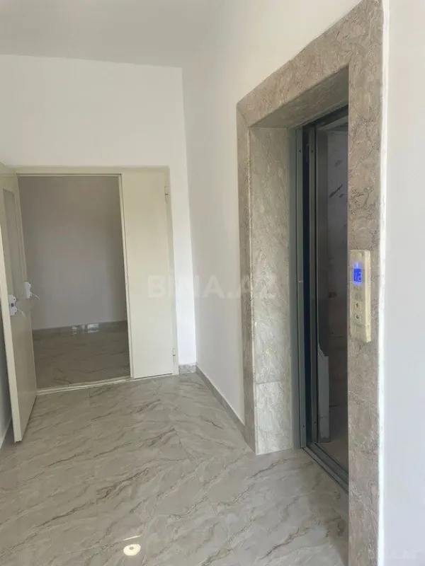 Satılır 3 otaqlı mənzil 98 m²