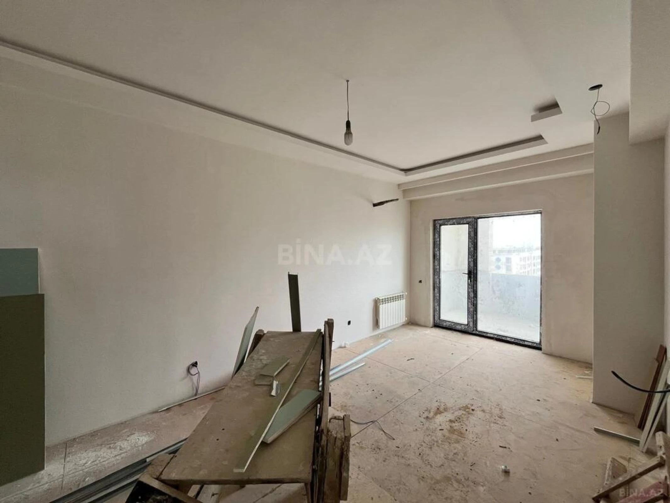 Satılır 4 otaqlı mənzil 156 m²
