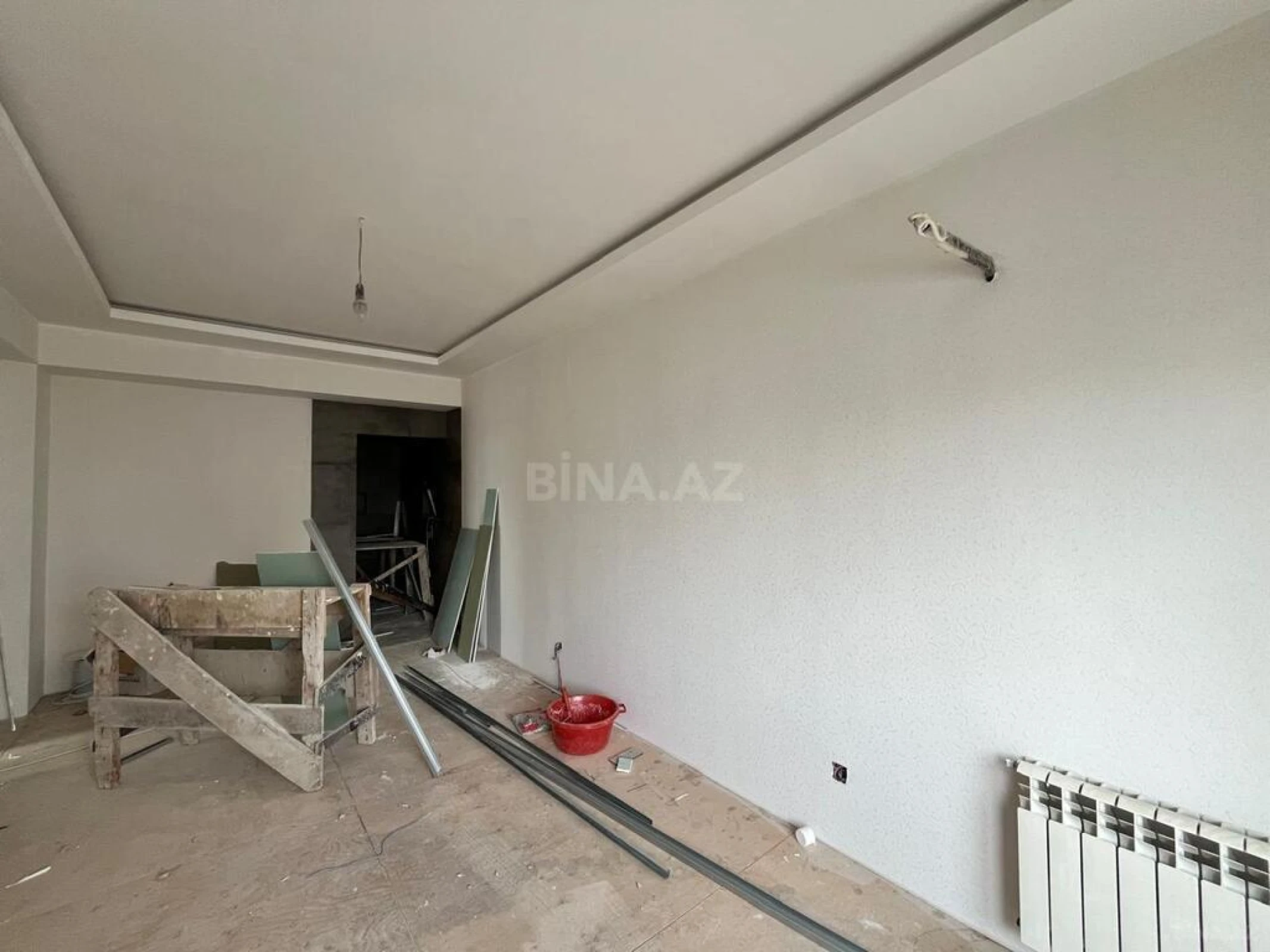 Satılır 4 otaqlı mənzil 156 m²