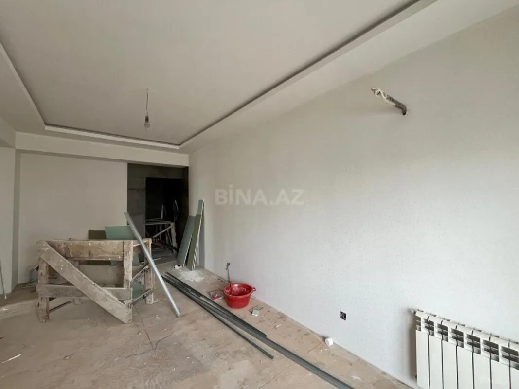Satılır 4 otaqlı mənzil 156 m²