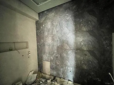 Satılır 4 otaqlı mənzil 156 m²