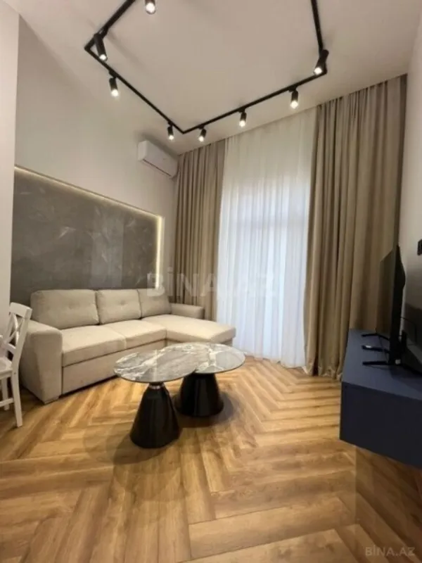Kirayə verilir 2 otaqlı mənzil 65 m²