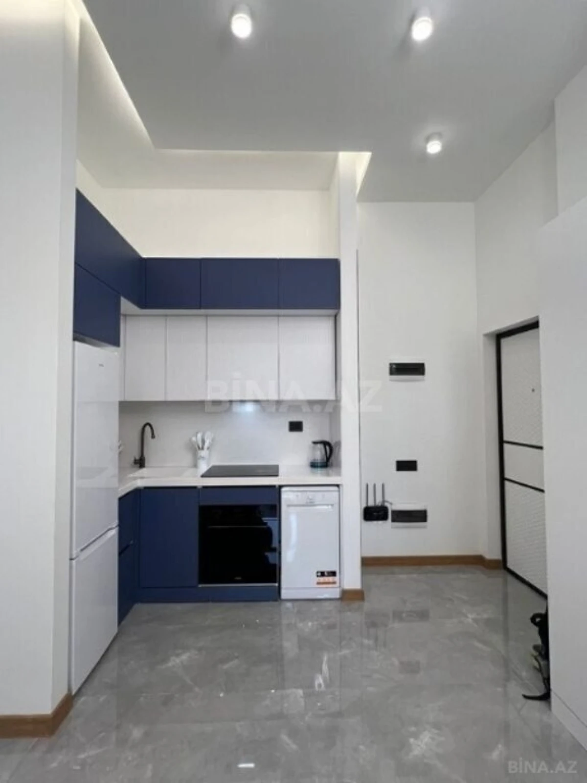 Kirayə verilir 2 otaqlı mənzil 65 m²