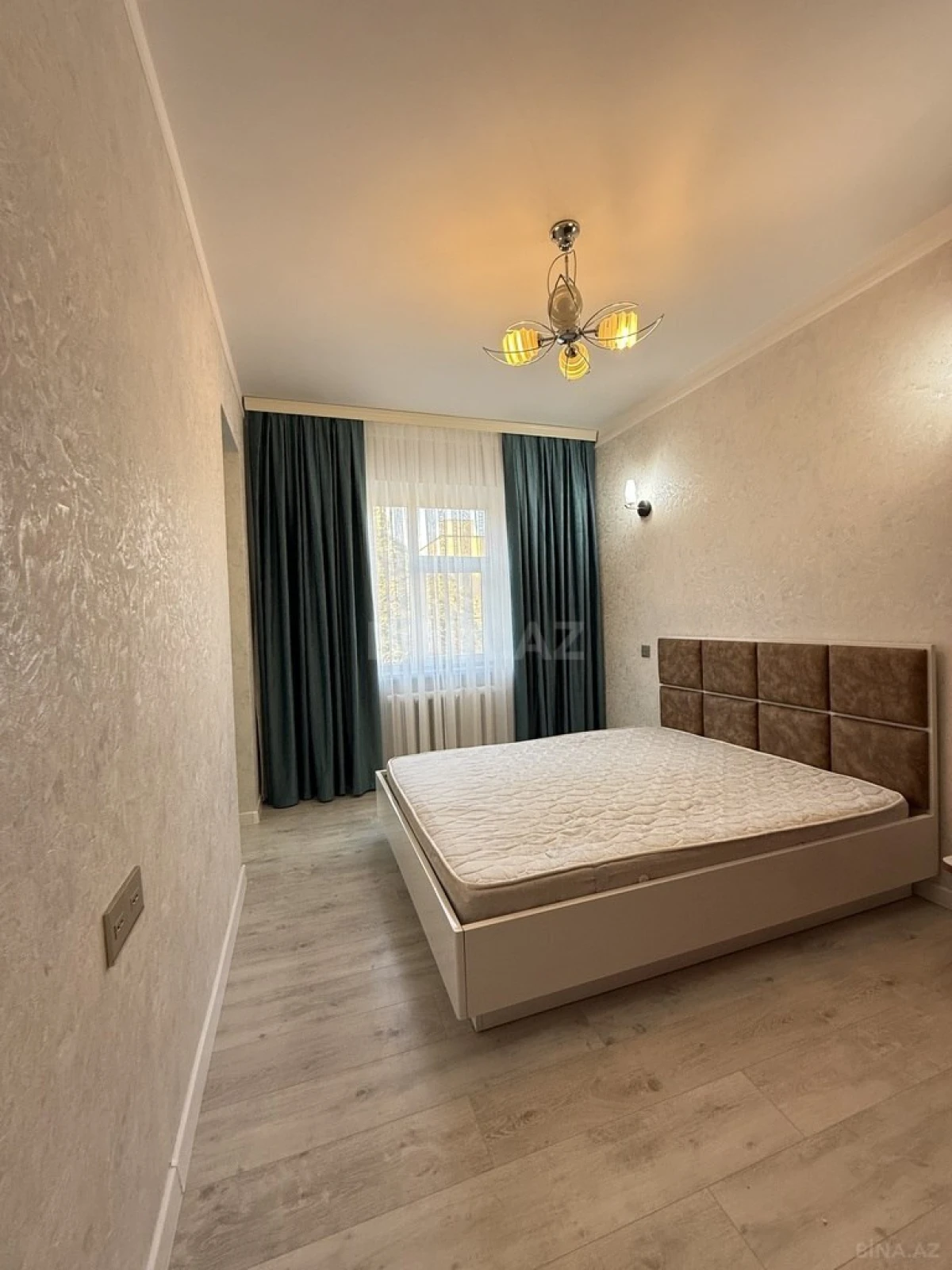Satılır 2 otaqlı mənzil 68 m²